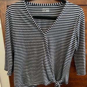 Eddie Bauer Petite Medium Navy/White 3/4 Sleeve